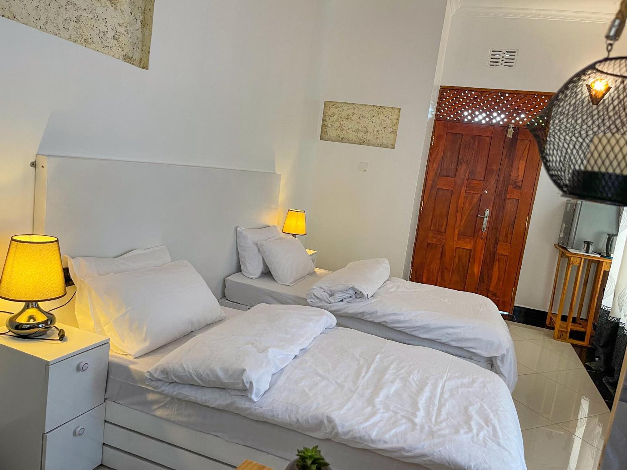 Home Villa Аруша Екстериор снимка